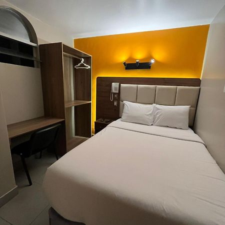 Hotel Residencial Alfa Lima Exteriör bild